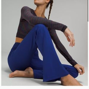 Lululemon groove super high rise flared pant nulu size 4